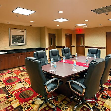Holiday Inn Express Hotel & Suites Talladega By Ihg Екстериор снимка